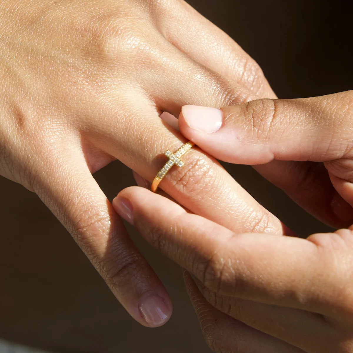 Ellie Vail Brooks Sideways Cross Ring