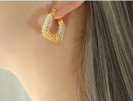 3 Souls U Shaped Pearl Hoop Earrings