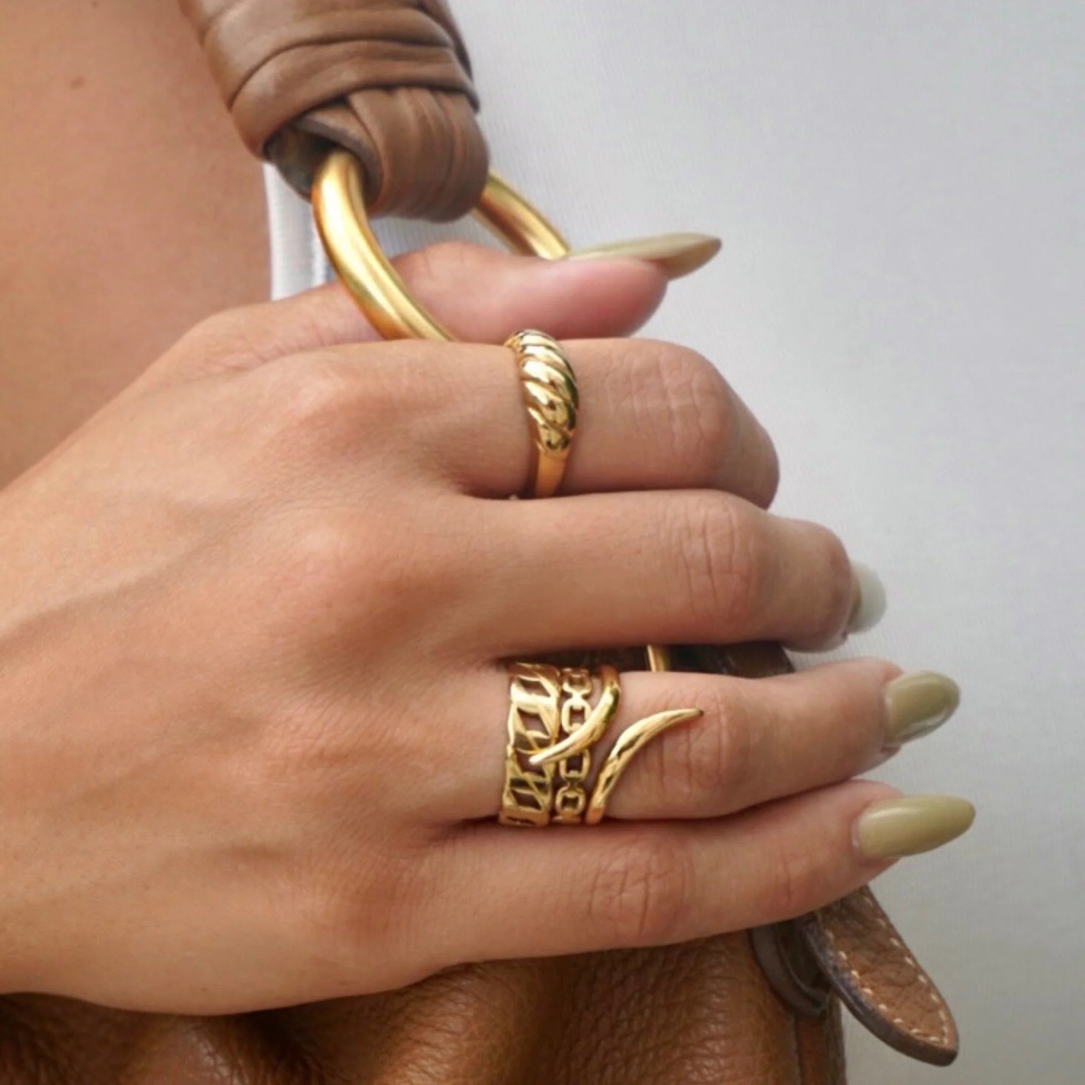 Ellie Vail Billy Dainty Chain Ring