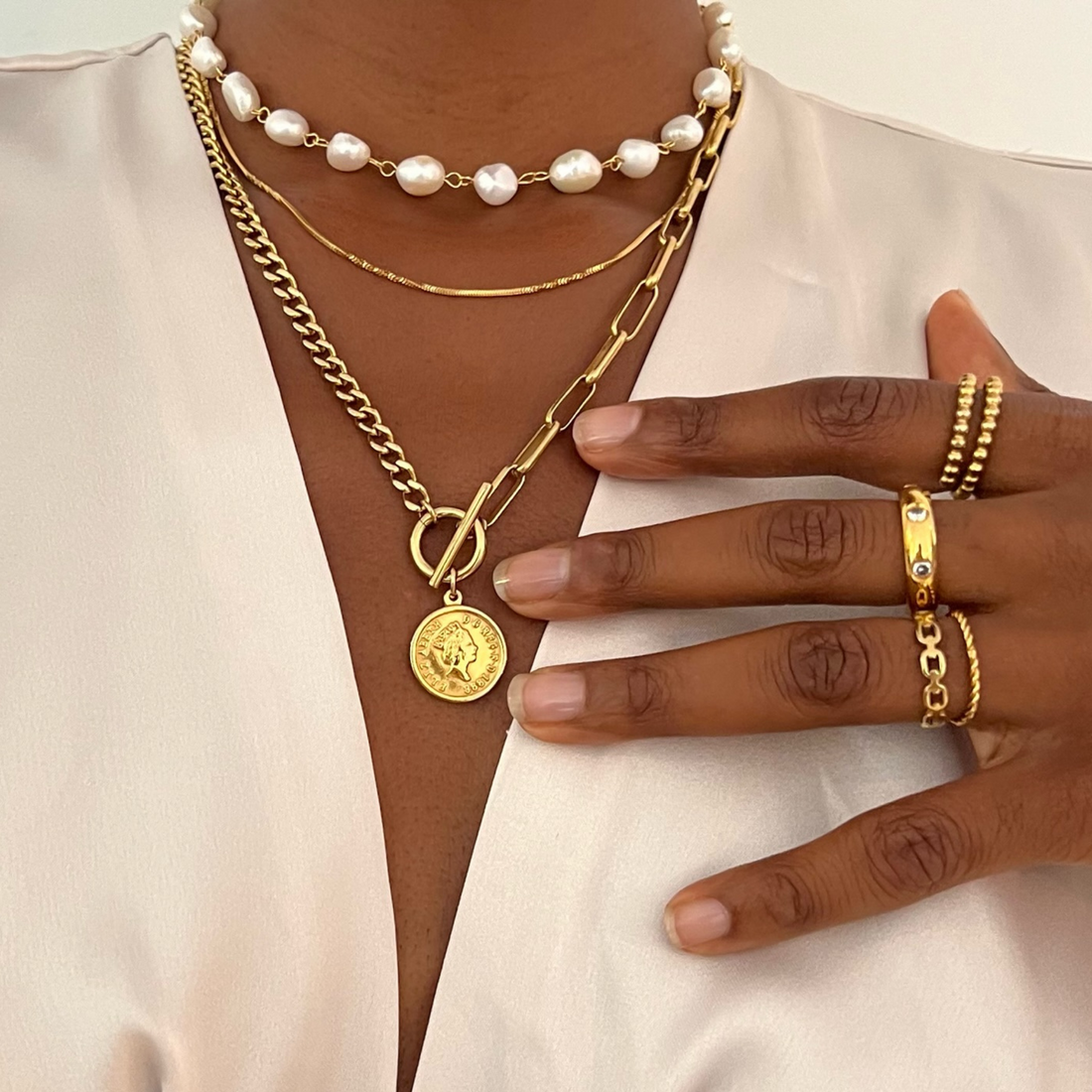 Ellie Vail Stacie Toggle Chain Coin Necklace
