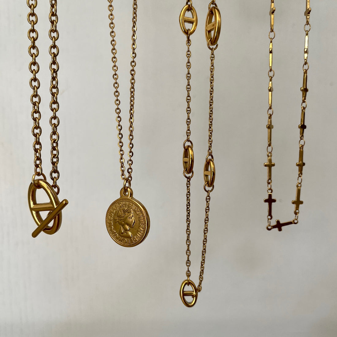 Ellie Vail Vida Coin Pendant Necklace