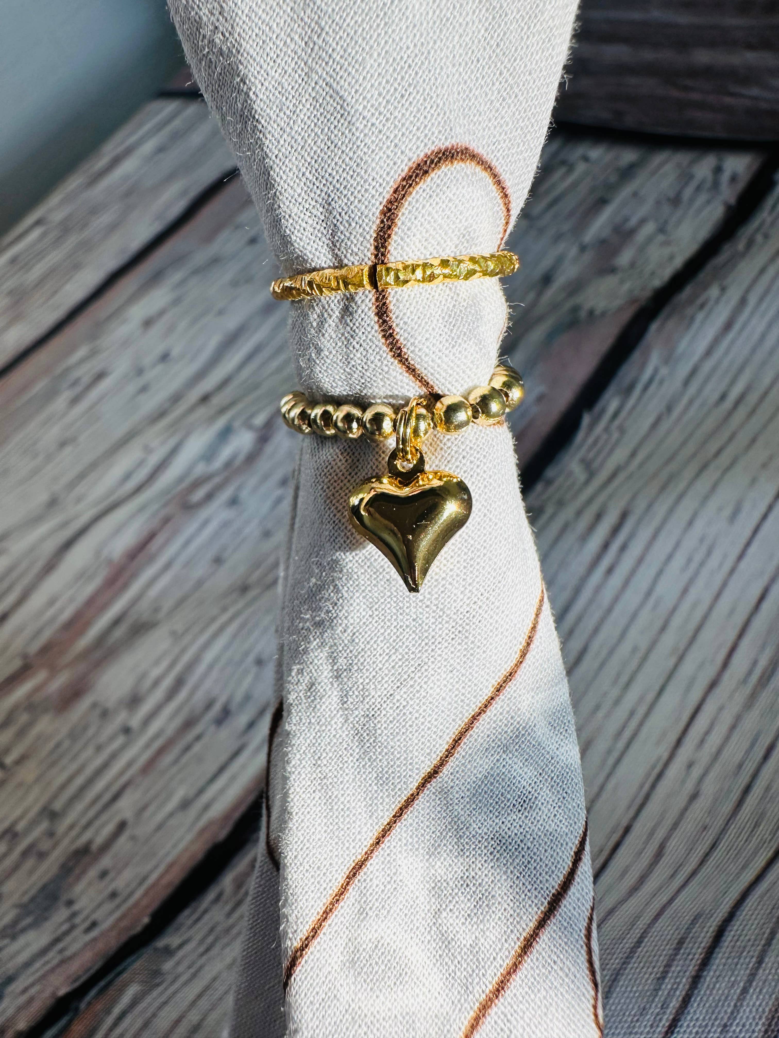 Bandana Heart Stretch Charm