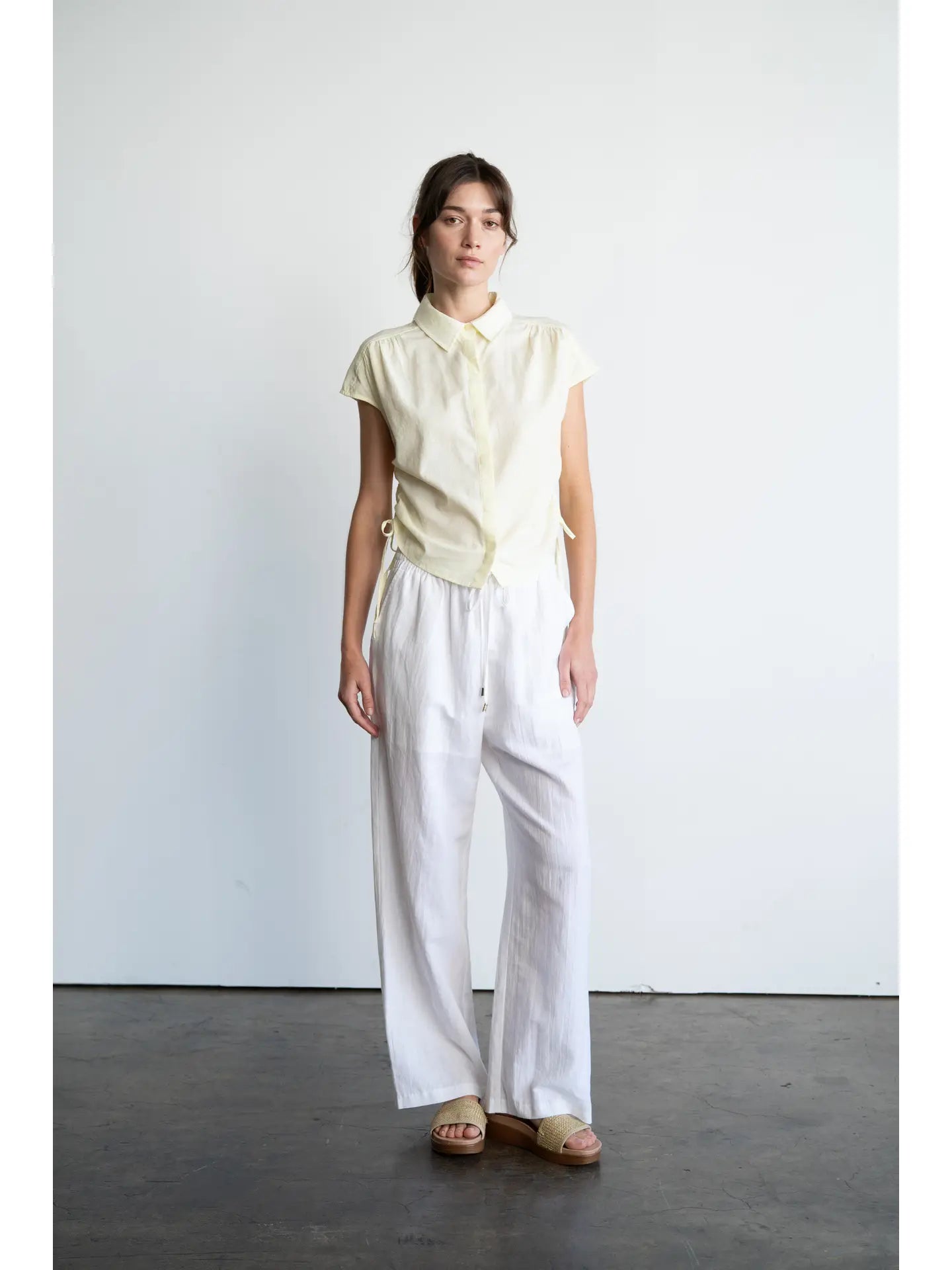 Elle Grey Cap Sleeve Cinched Button Up