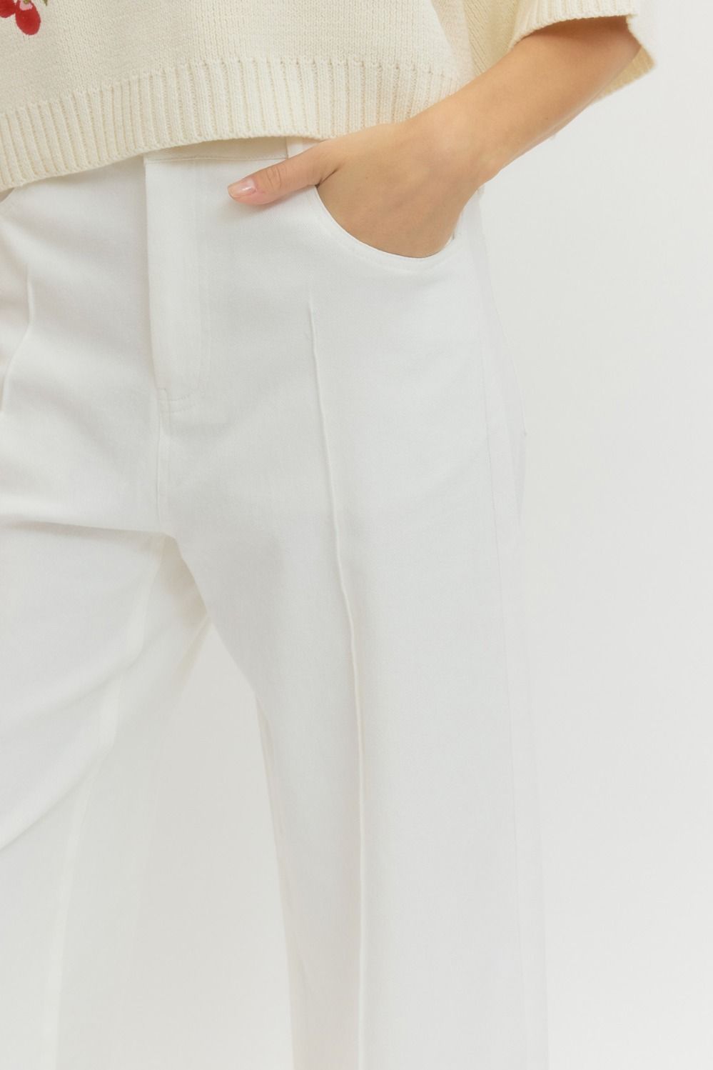 Entro Pintuck Wide Leg Crop Pant