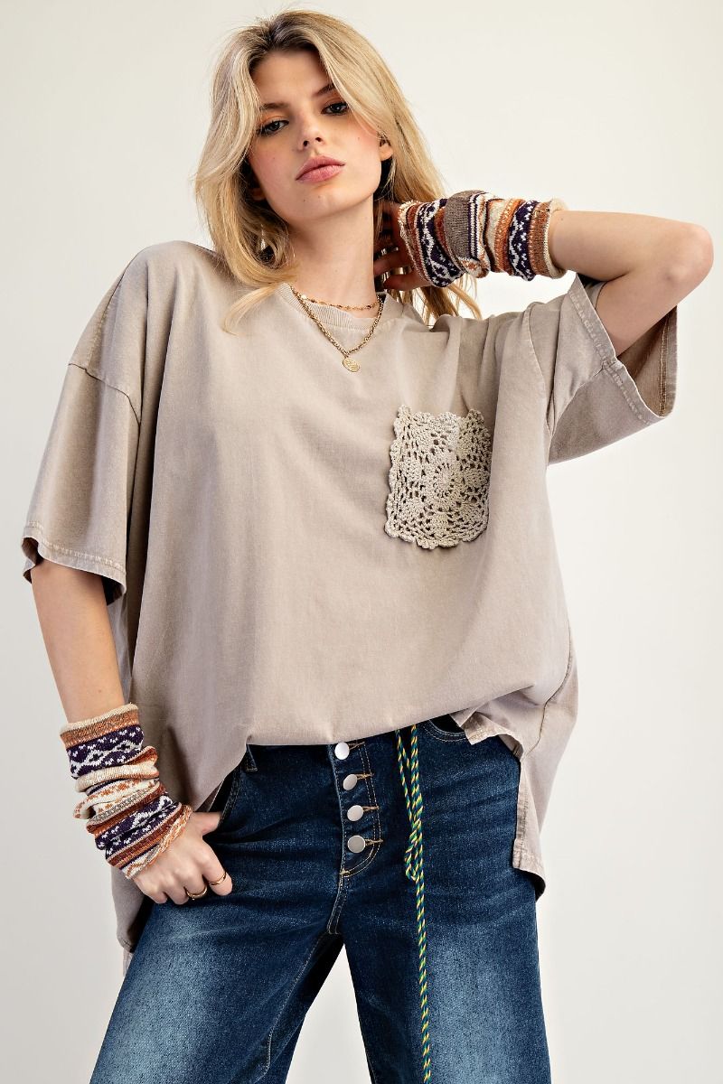 Easel Kate Crochet Pocket Tee