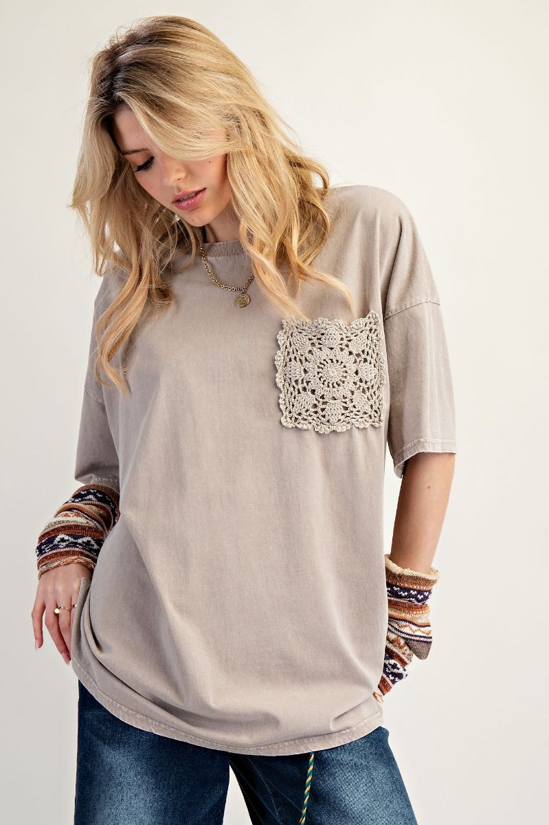 Easel Kate Crochet Pocket Tee