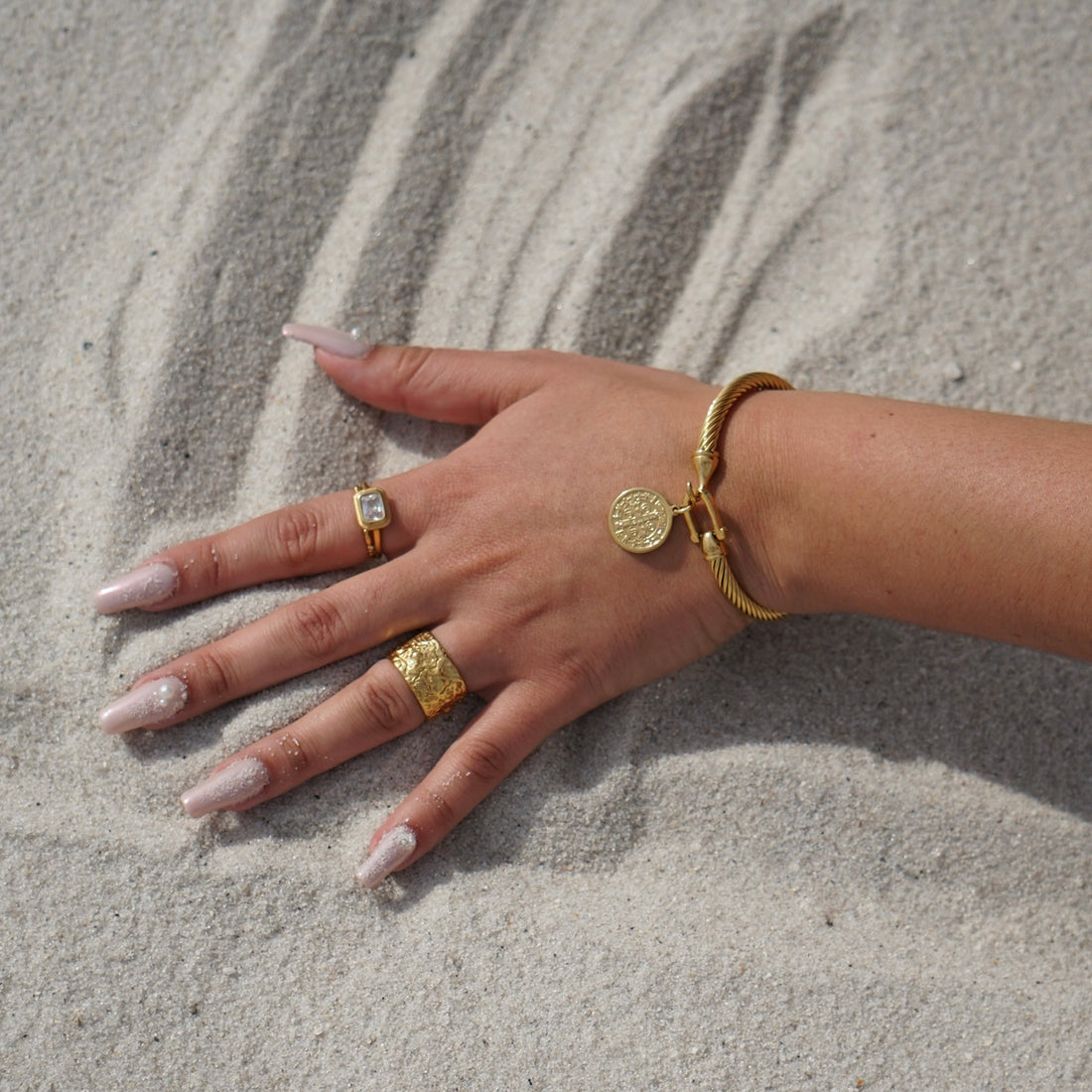 Ellie Vail Maya Coin Bracelet